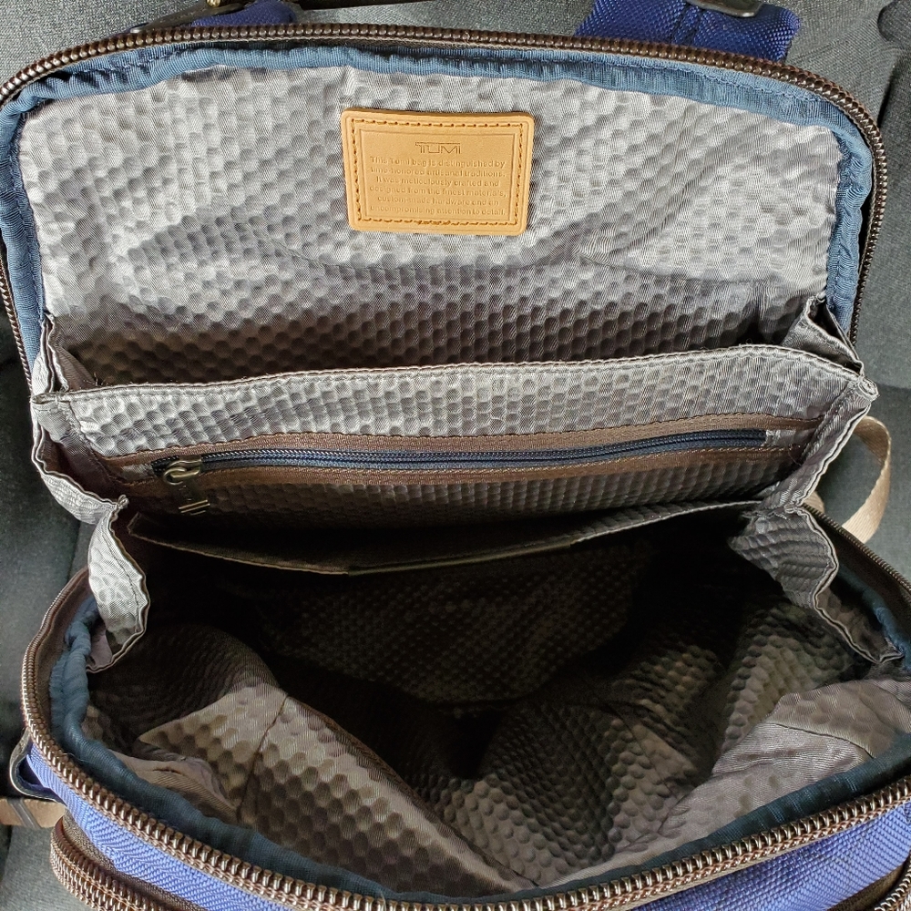 Like New Tumi Alpha Bravo Knox backpack - Picture 4 of 11